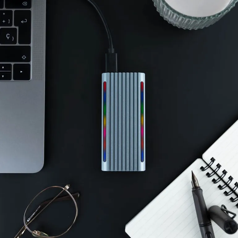 Caja Externa TooQ Shinobi RGB Para SSD M.2 Gris