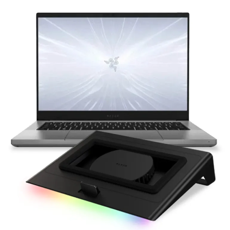 Pack Razer Blade 14 RZ09 M3-R311 R9-8945HS RTX 4070 32GB 1TB 14" W11H Plata + Razer Cooling Pad RGB Intel