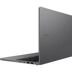 Portátil Samsung Galaxy Book5 U5-225U 16GB 512GB 15.6