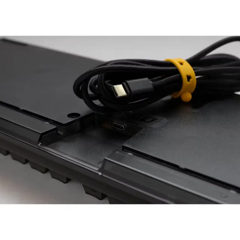 Teclado Ducky One 3 Aura TKL ISO-ES RGB Hot-Swappable Switch MX Red Negro