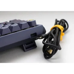 Teclado Ducky One 3 Cosmic ISO-ES RGB Hot-Swappable Switch MX Silent Morado